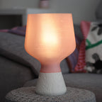 Candeeiro de mesa CALIZ escultural em impressão 3D na cor Sakura Pink